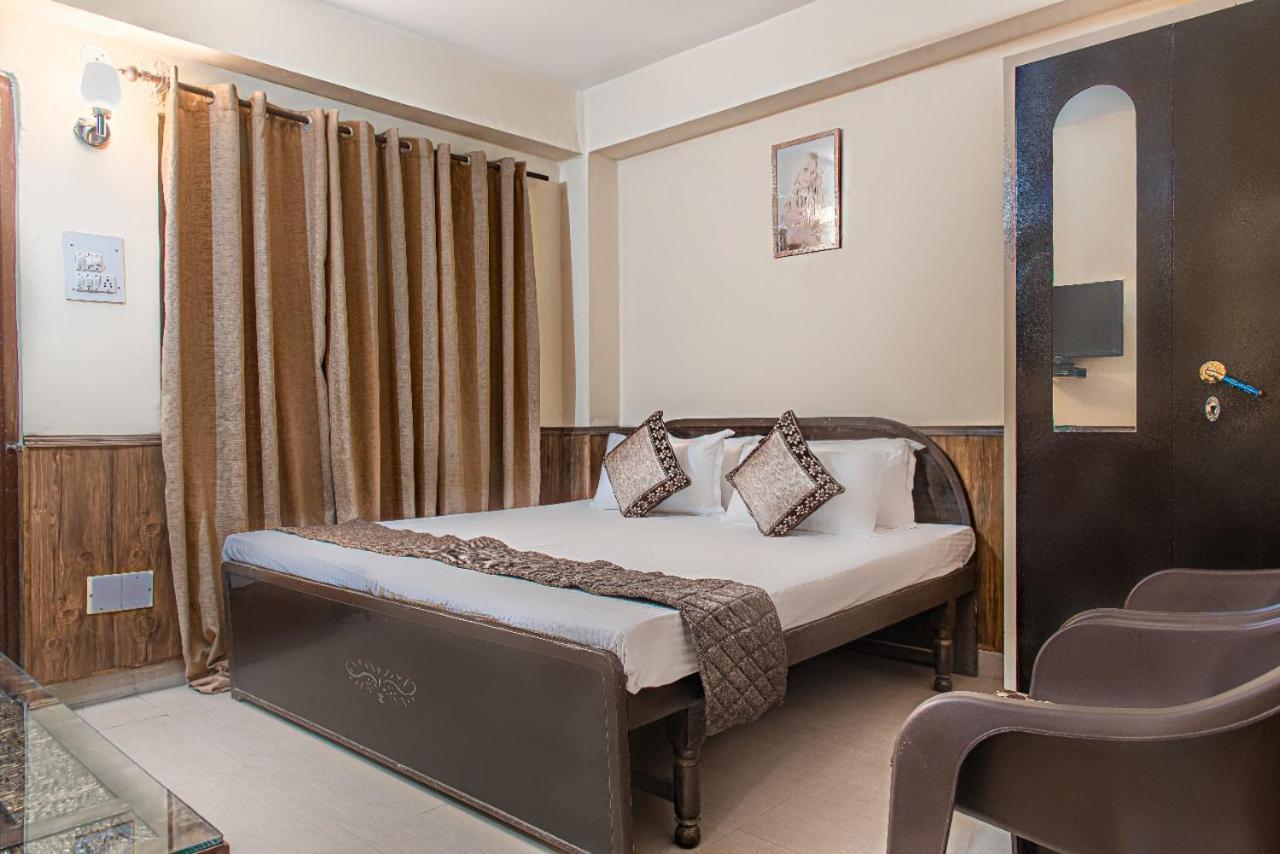 Pine Villa Kasauli Esterno foto